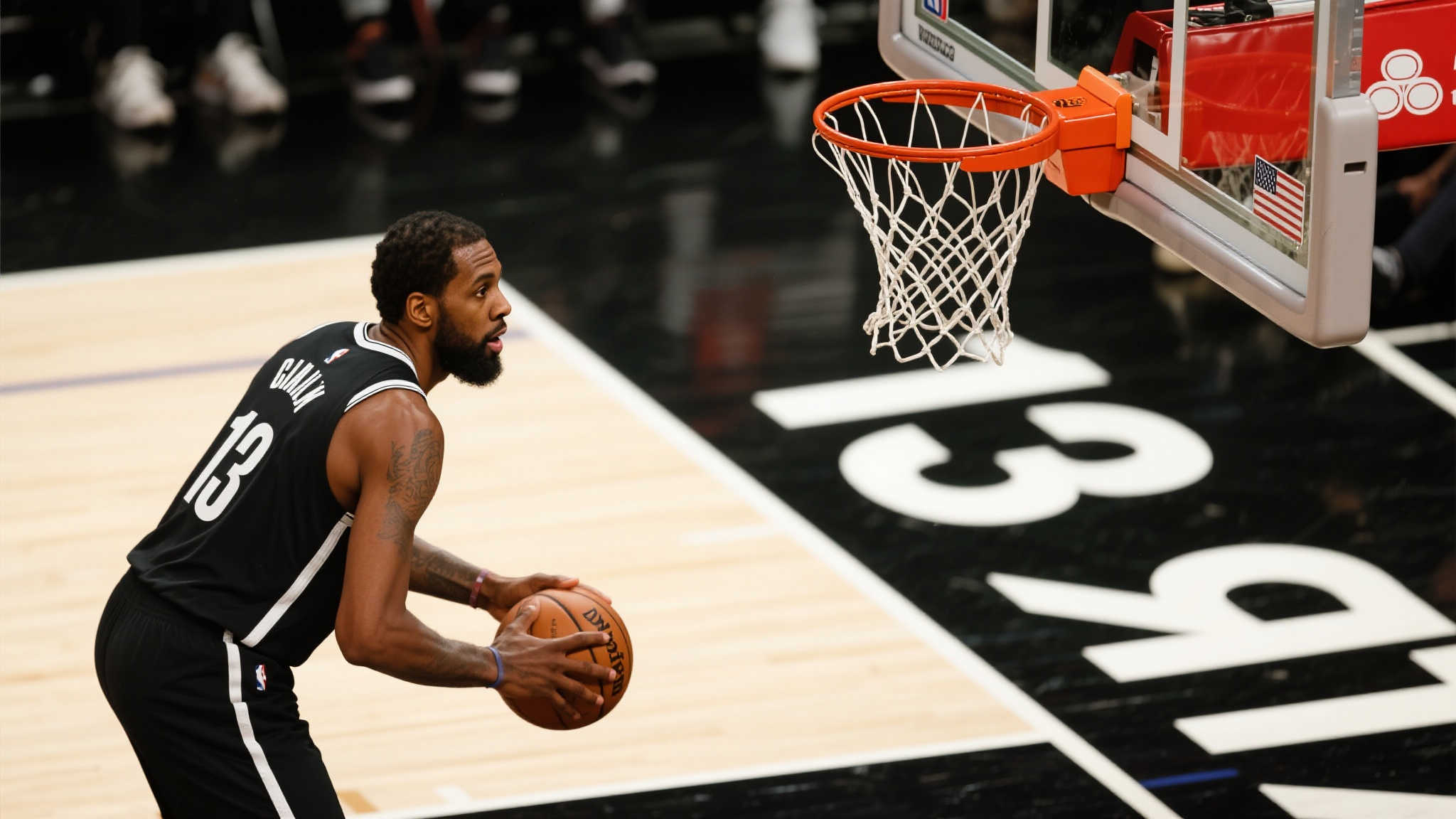 此外，数据显示：过去这13次面对单挑局面，成功率超